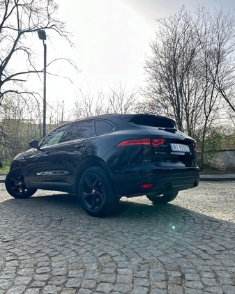 Jaguar F-Pace cena 147000 przebieg: 67000, rok produkcji 2019 z Warszawa małe 781